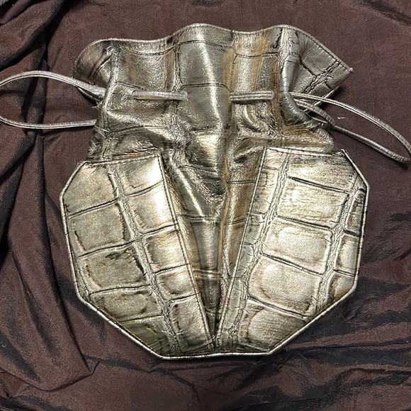 Vintage Gino gold metallic small leather bag - Picture 12 of 16